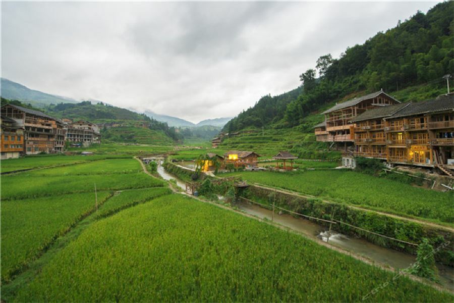 肇兴溪舍山堂 Creekside Inn Липин Екстериор снимка